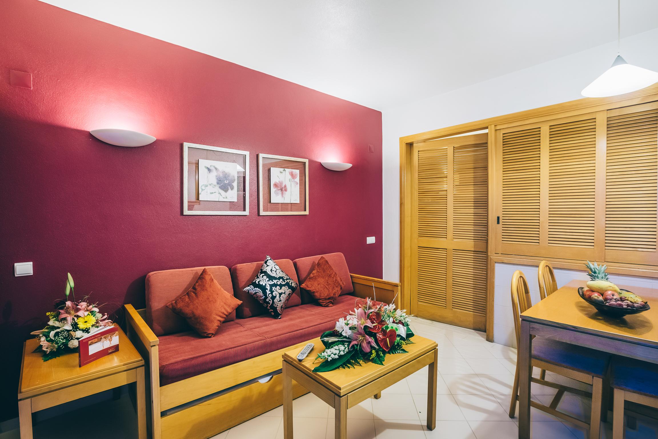 Grand Muthu Forte Da Oura Albufeira Exterior photo A living room