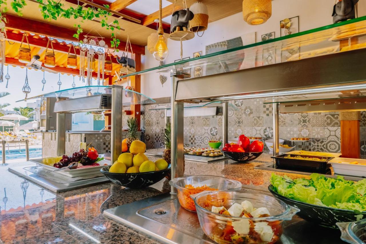 Grand Muthu Forte Da Oura Albufeira Exterior photo A buffet at a hotel