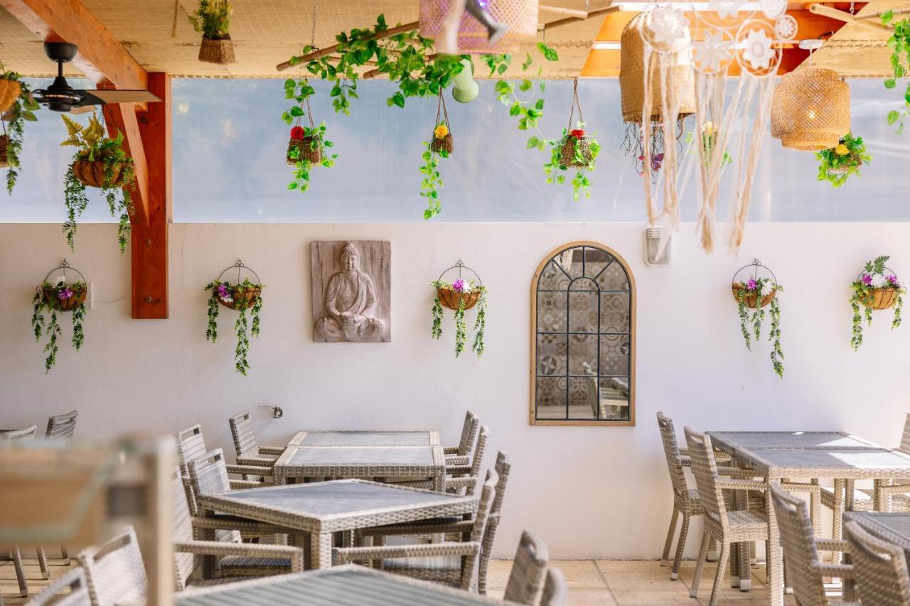 Grand Muthu Forte Da Oura Albufeira Exterior photo Interior of the restaurant